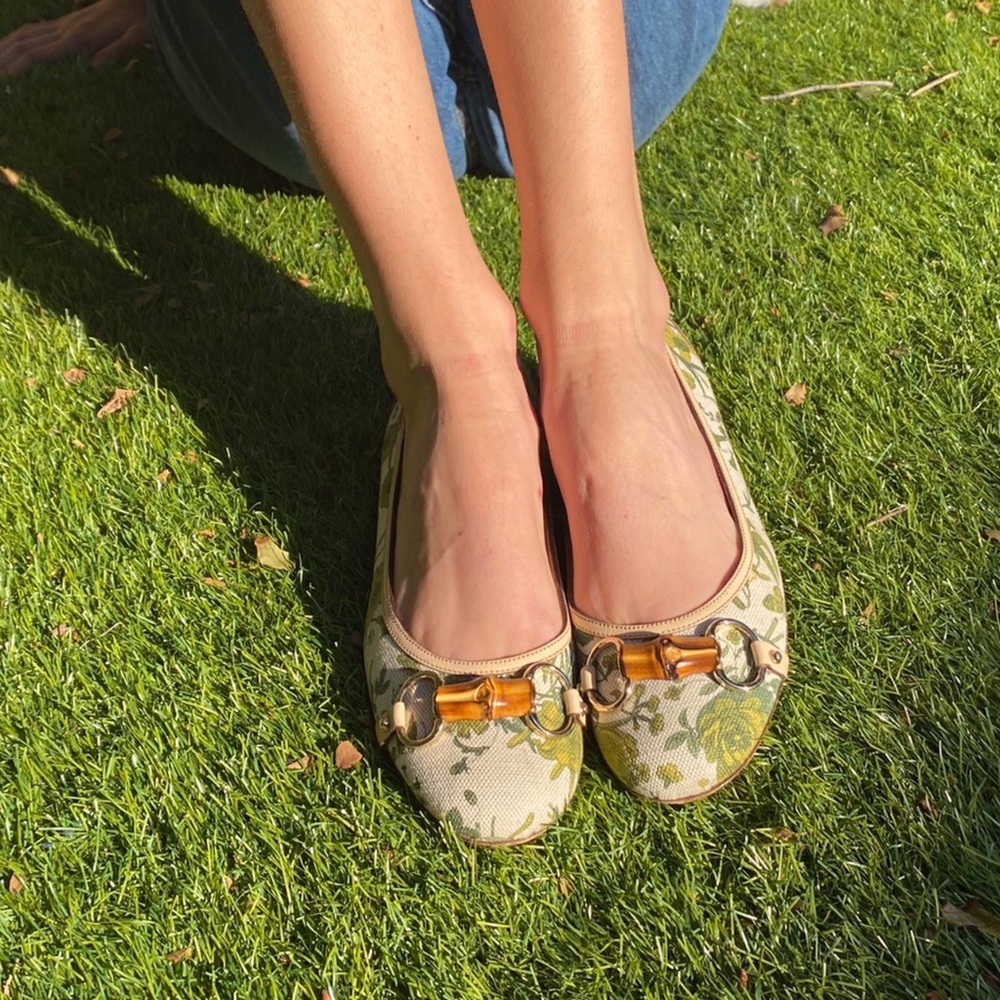 Vintage Gucci green floral print ballet flats